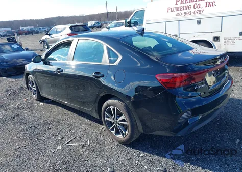 2024 Kia Forte Lxs z USA, uszkodzony, nr VIN 3KPF24AD3RE772882